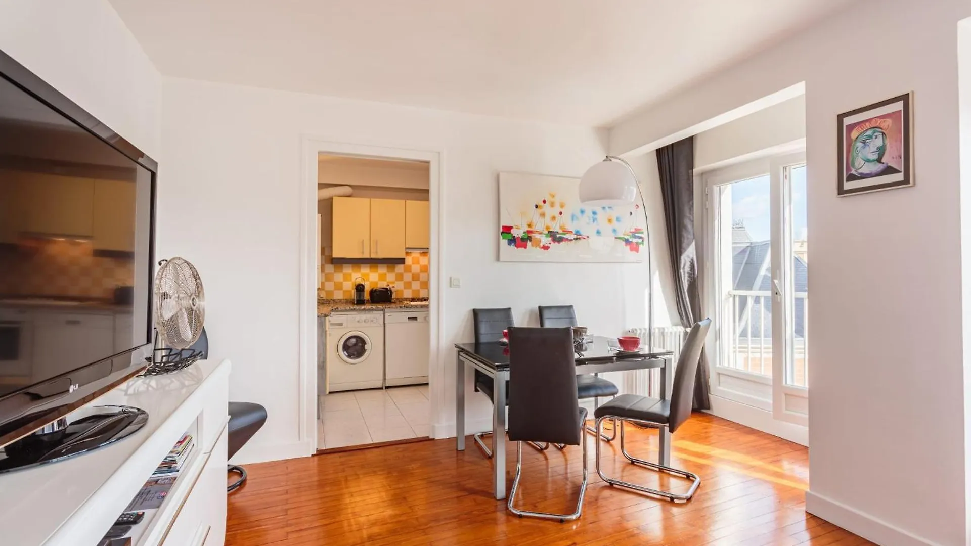Appartement Ixelle - Welkeys Μπιαρίτζ